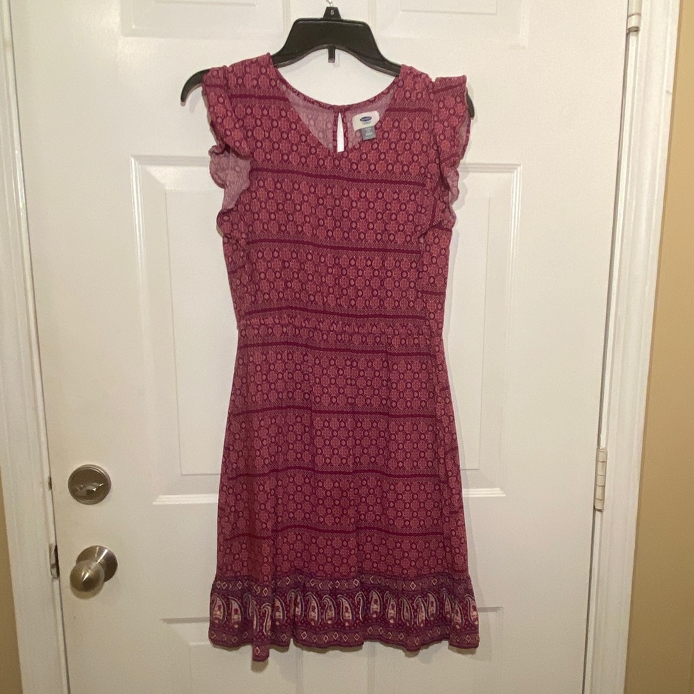 Old Navy ruffle sleeves print dress.